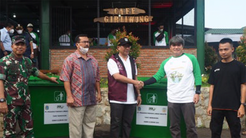 河川の環境改善活動(インドネシア)