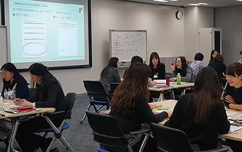 Picture of training for female office workers